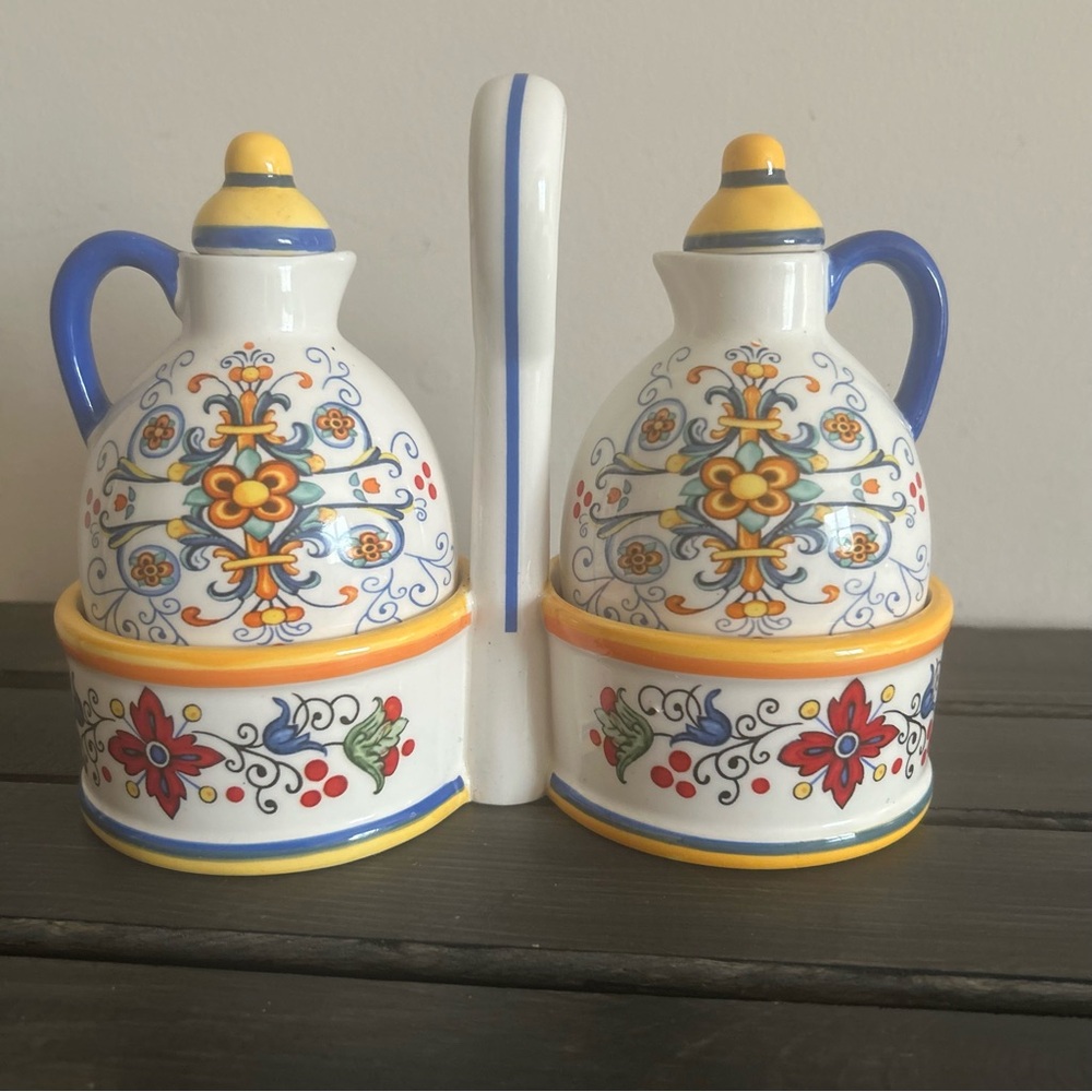 LTD Commodities LLC Ceramic Oil and Vinegar Cruet